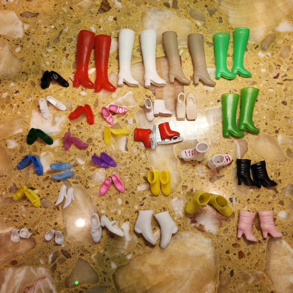 Barbie And Ken Clothes And Shoes